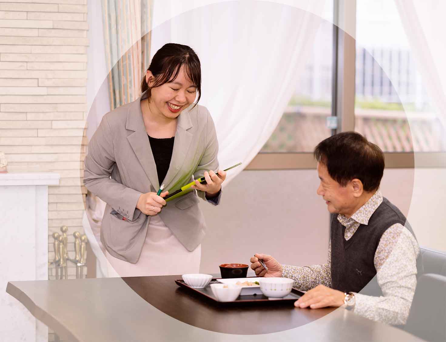 給食受託事業